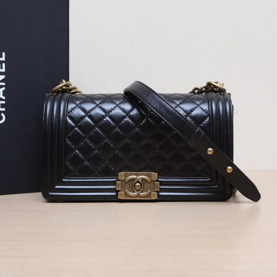 99新 Chanel/香奈儿 小花双双 Leboy 中号 黑色 皮革C 17开 金扣