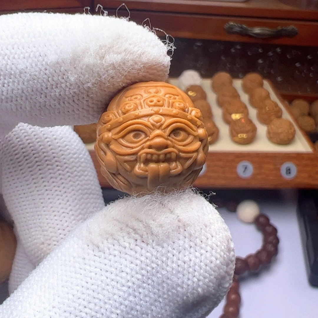 天****猴头核桃吊坠拉姆17.18福利