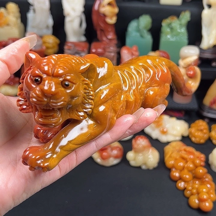 寿山石高山水冻石