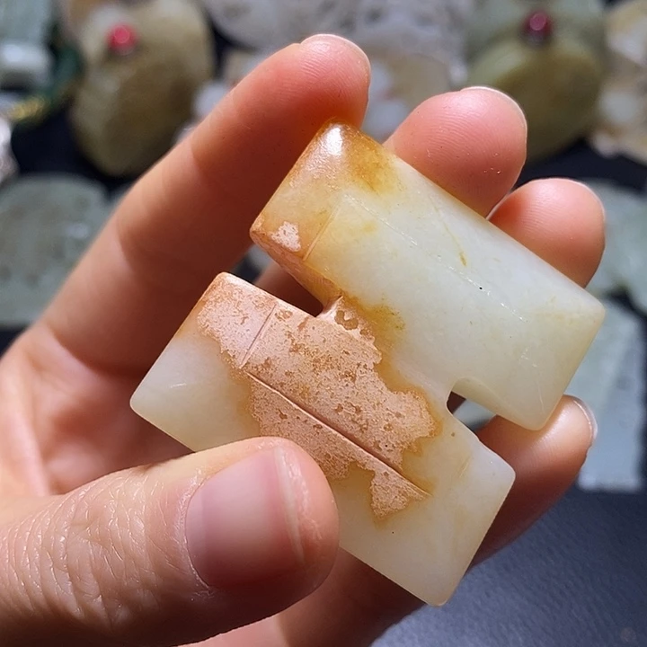 和田玉（糖玉）未镶嵌颈饰