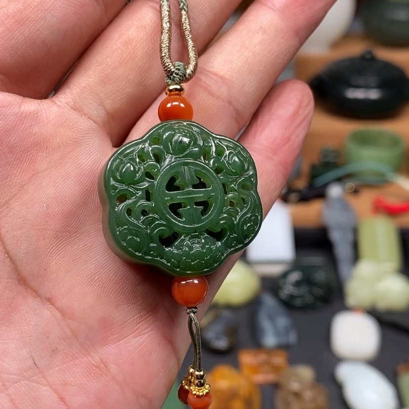 【闪购商品】颈饰未镶嵌和田玉（糖玉）