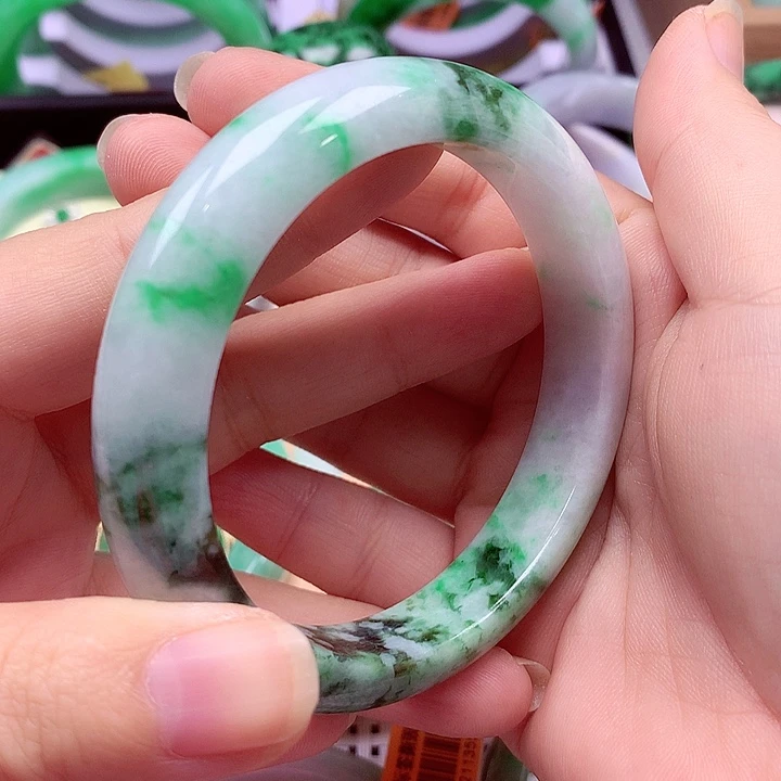 翡翠未镶嵌手镯翡翠手镯