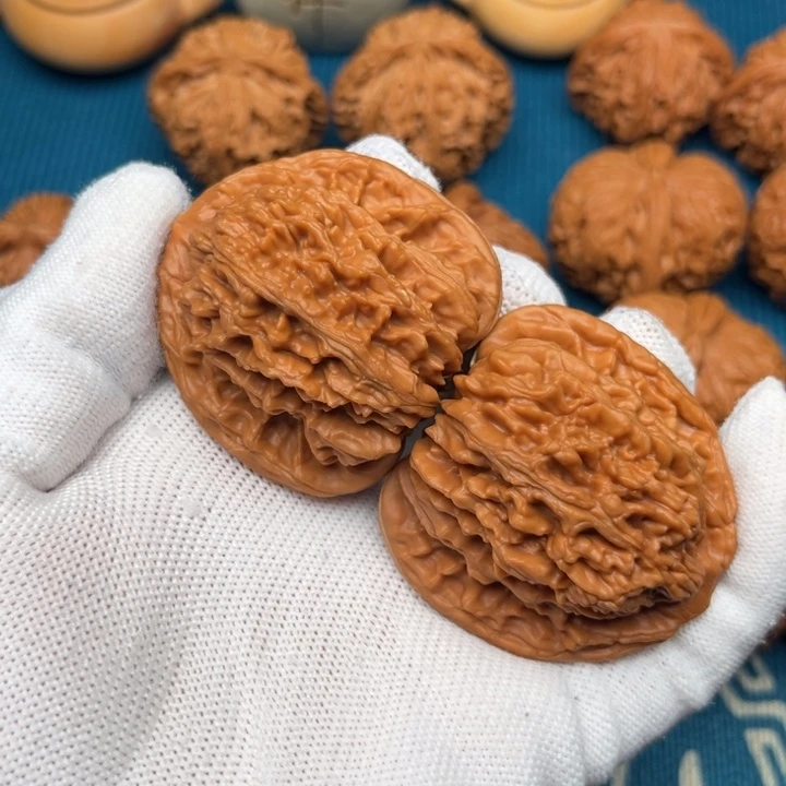 k***k46全品三角楼 文玩核桃