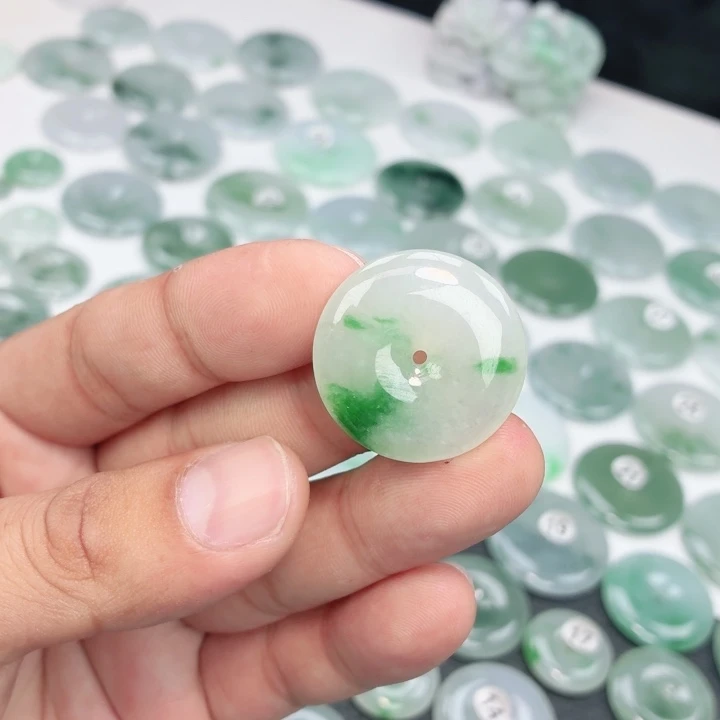 翡翠未镶嵌颈饰缅甸天然A货翡翠27.5-6.3