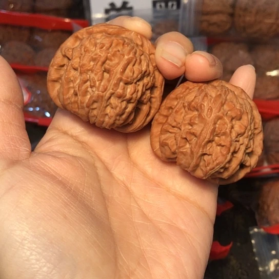 文玩核桃吊坠陈****?白狮子43