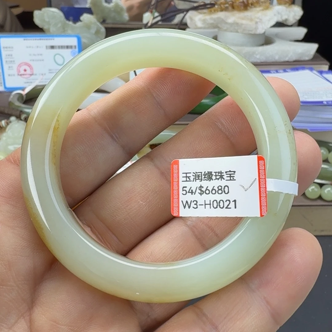 和田玉（糖玉）未镶嵌手镯