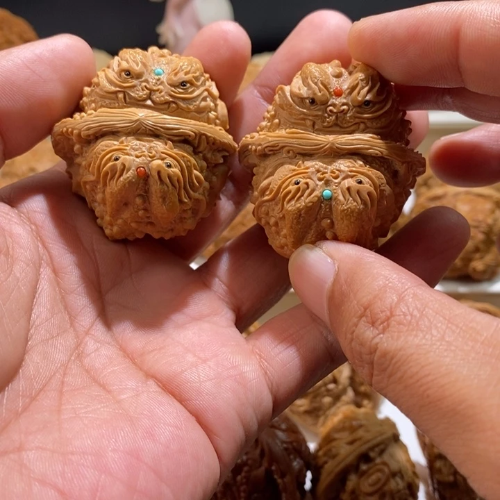 小***.把件文玩核桃纯手工雕刻文玩核桃