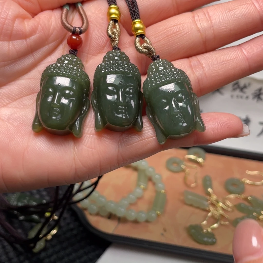 和田玉未镶嵌颈饰佛头吊坠