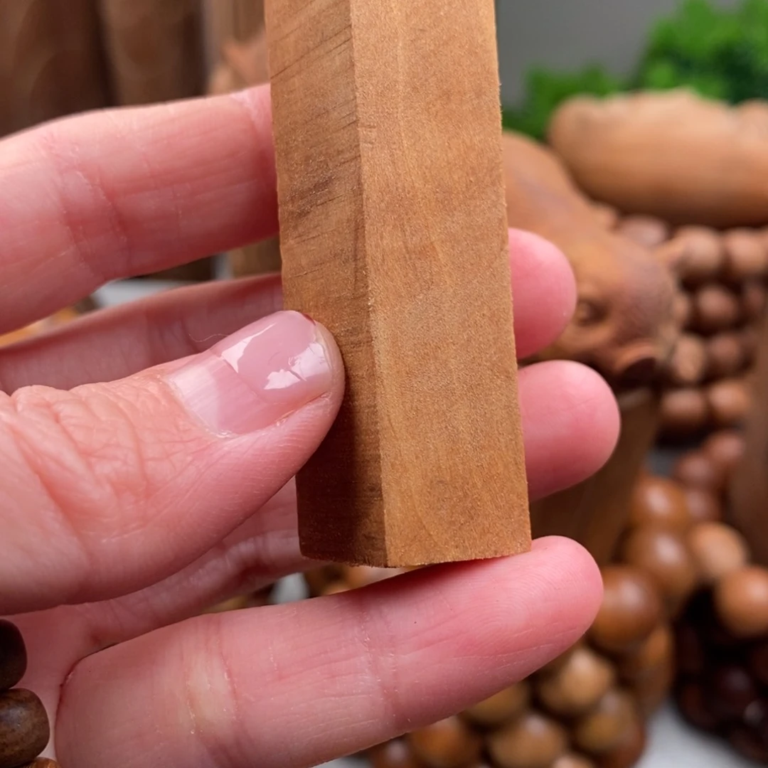 檀香木无事牌刺*酸老山檀香木块奶香福利