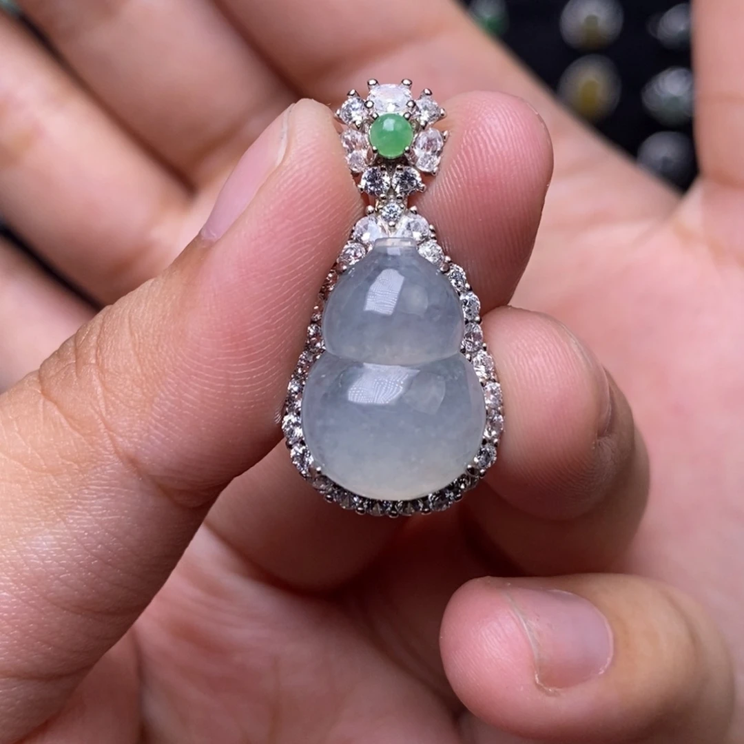 翡翠银S925镶嵌吊坠(赠链)