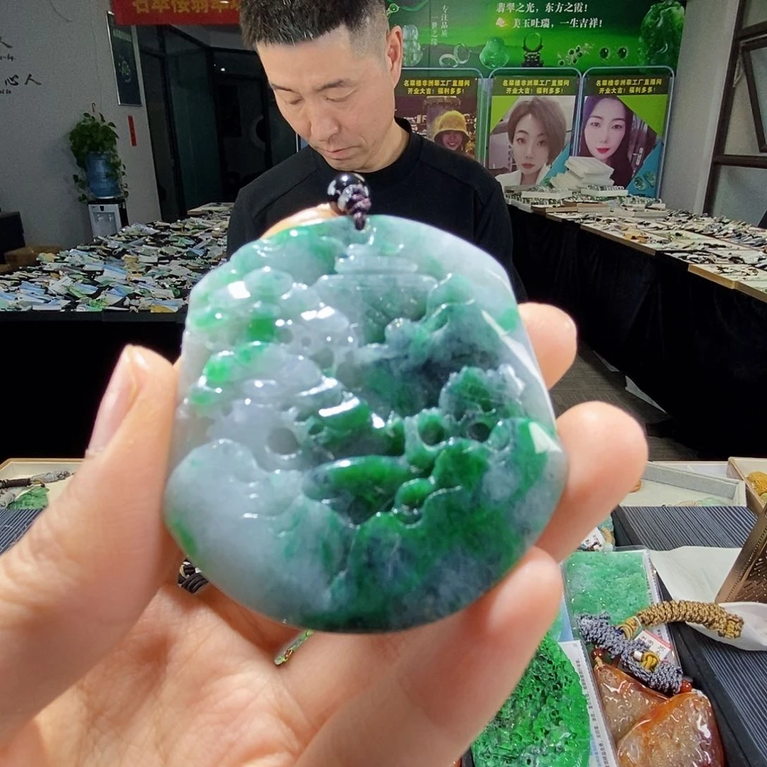 颈饰未镶嵌翡翠翡翠