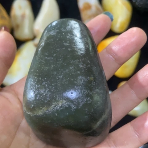 未镶嵌和田玉（糖玉）车挂