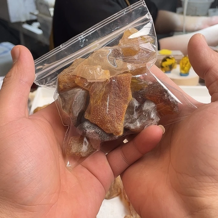 白***事定制琥珀未镶嵌天然琥珀蜜蜡