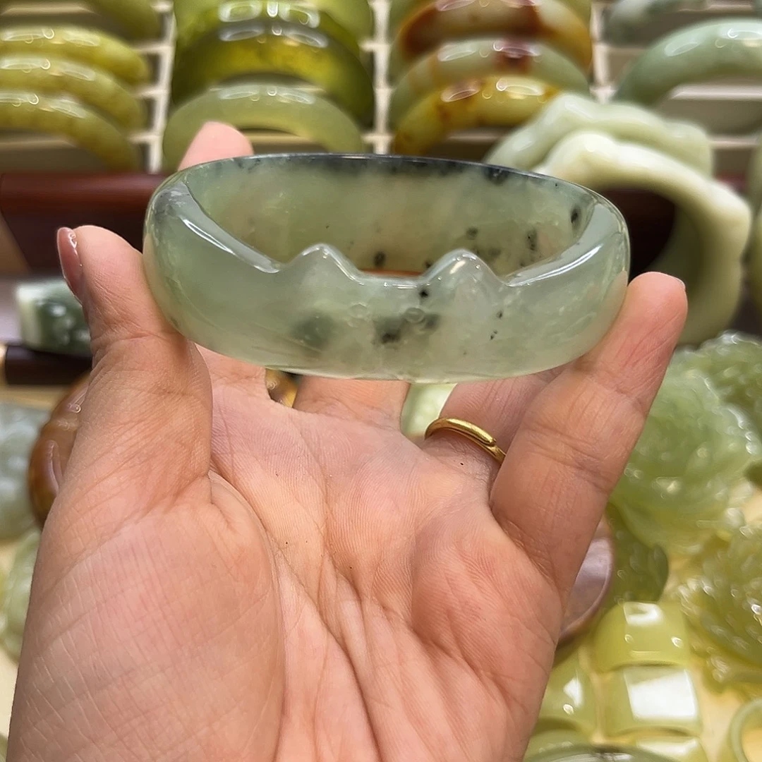 蛇纹石玉未镶嵌手镯4号62加有瑕无售后