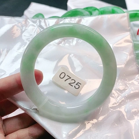 未镶嵌手镯翡翠0725