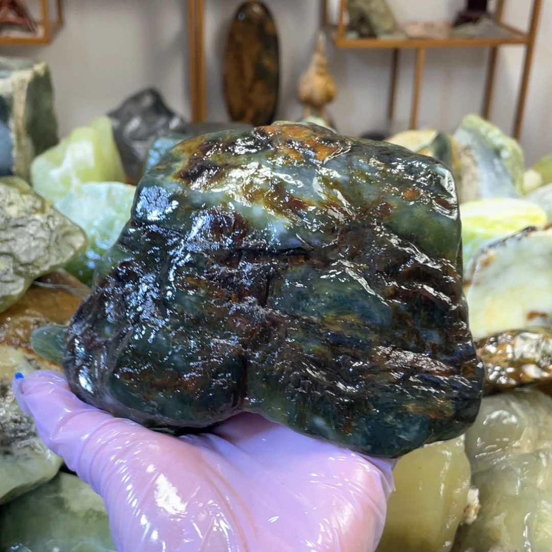 蛇纹石玉未镶嵌中国四大名玉简易