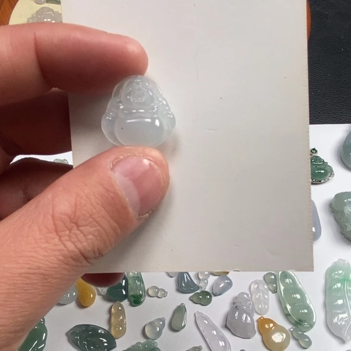 翡翠未镶嵌颈饰吊坠