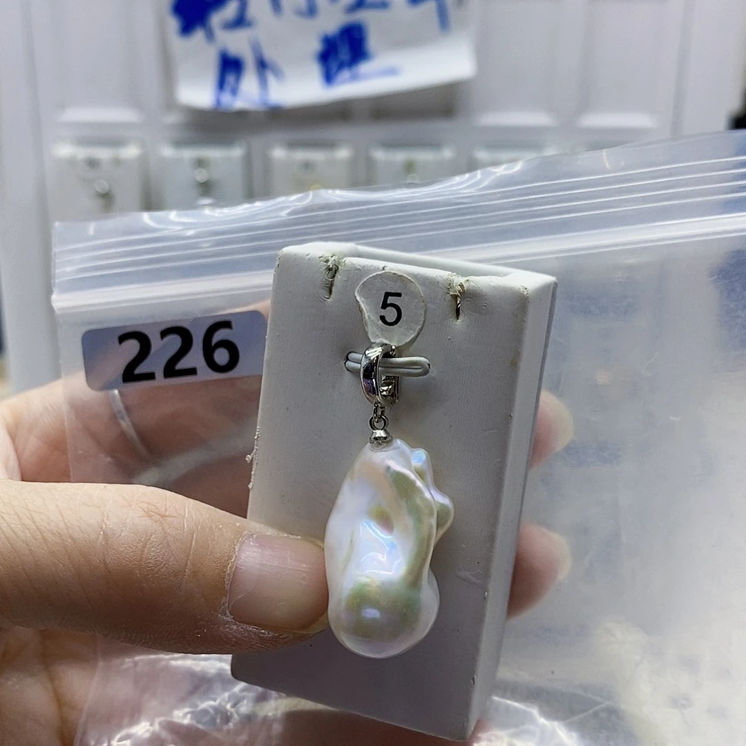 颈饰合金淡水珍珠