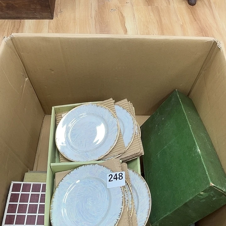 瓷片呀工艺品摆件瓷器摆件正能量