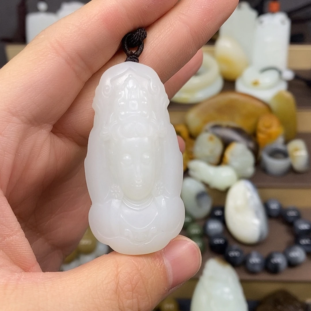 和田玉未镶嵌颈饰