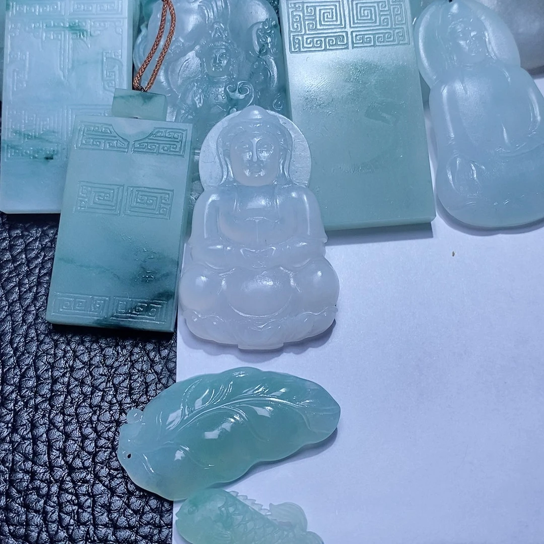 定制翡翠未镶嵌毛货付款后确认抛光
