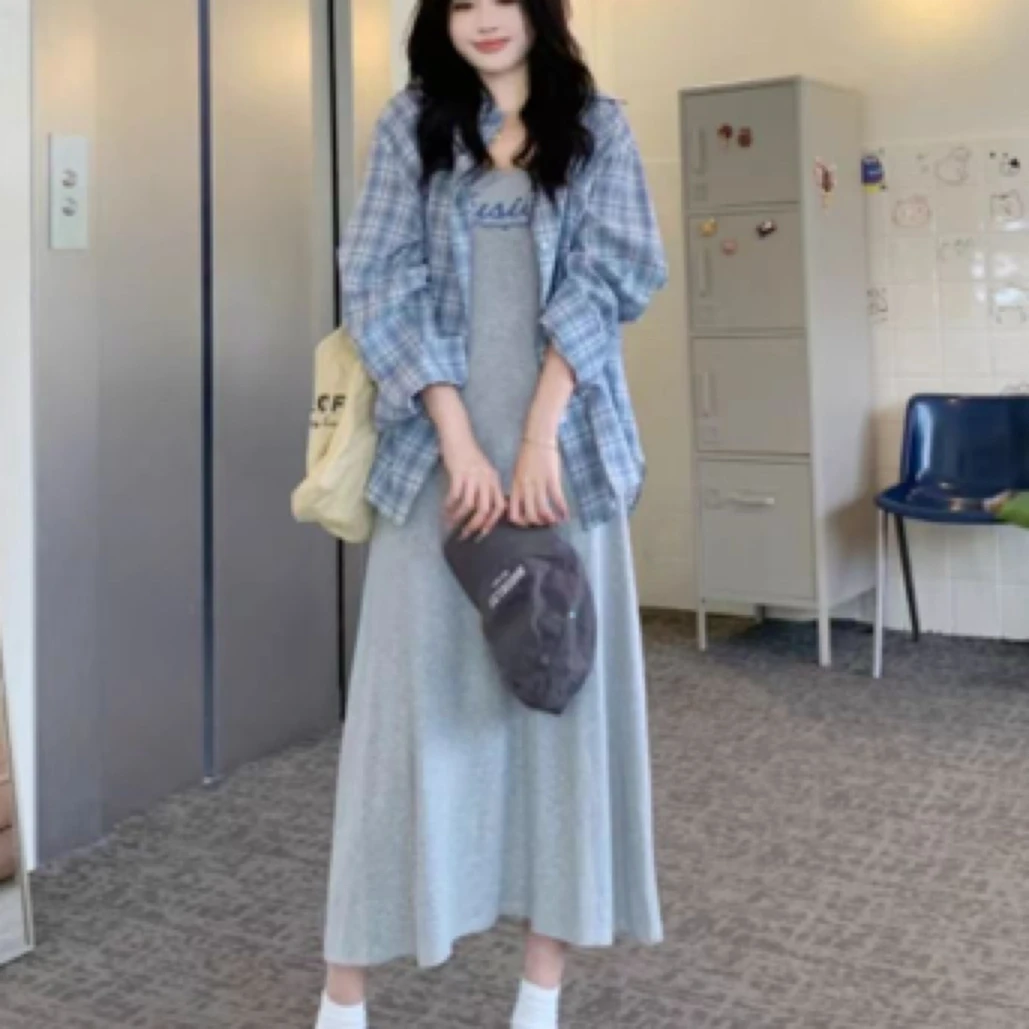 印花长款吊带连衣裙女春秋新款甜酷宽松外搭格子长袖衬衫时尚套装