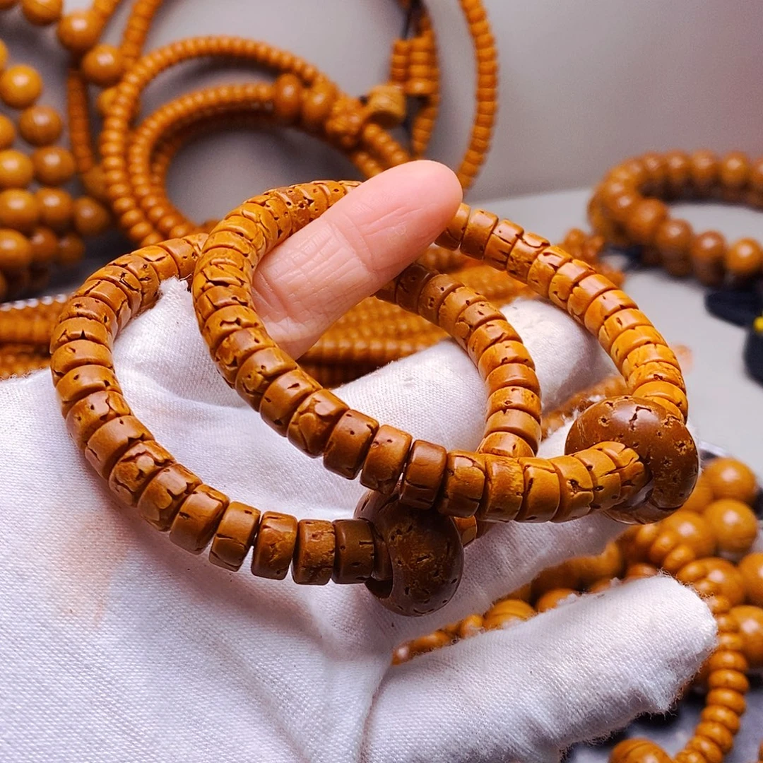 桃核吊坠54乘8直切瑕疵品50