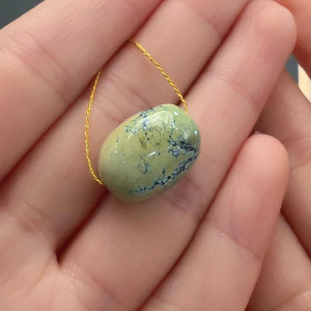 绿松石未镶嵌颈饰