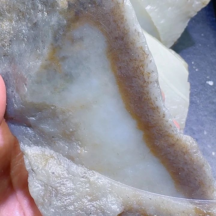 和田玉未镶嵌珠宝半成品