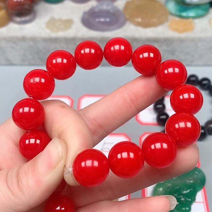 玛瑙/玉髓颈饰未镶嵌强****?