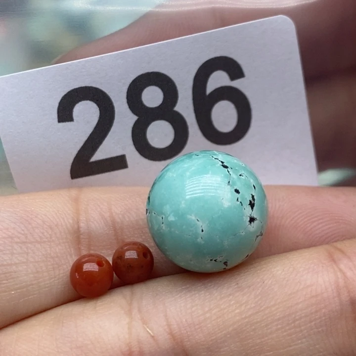 南红玛瑙未镶嵌珠宝奇石