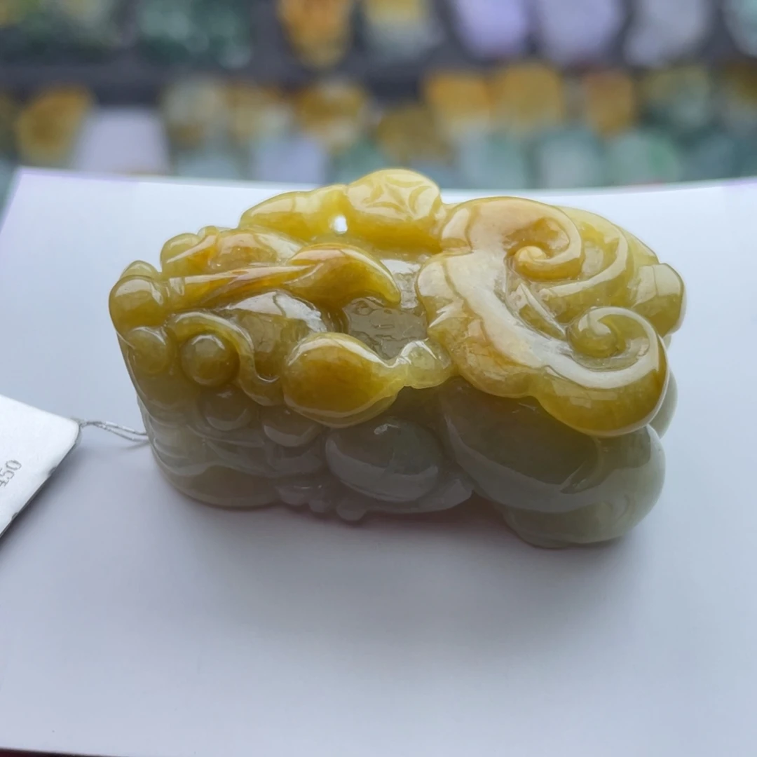 翡翠颈饰未镶嵌貔貅