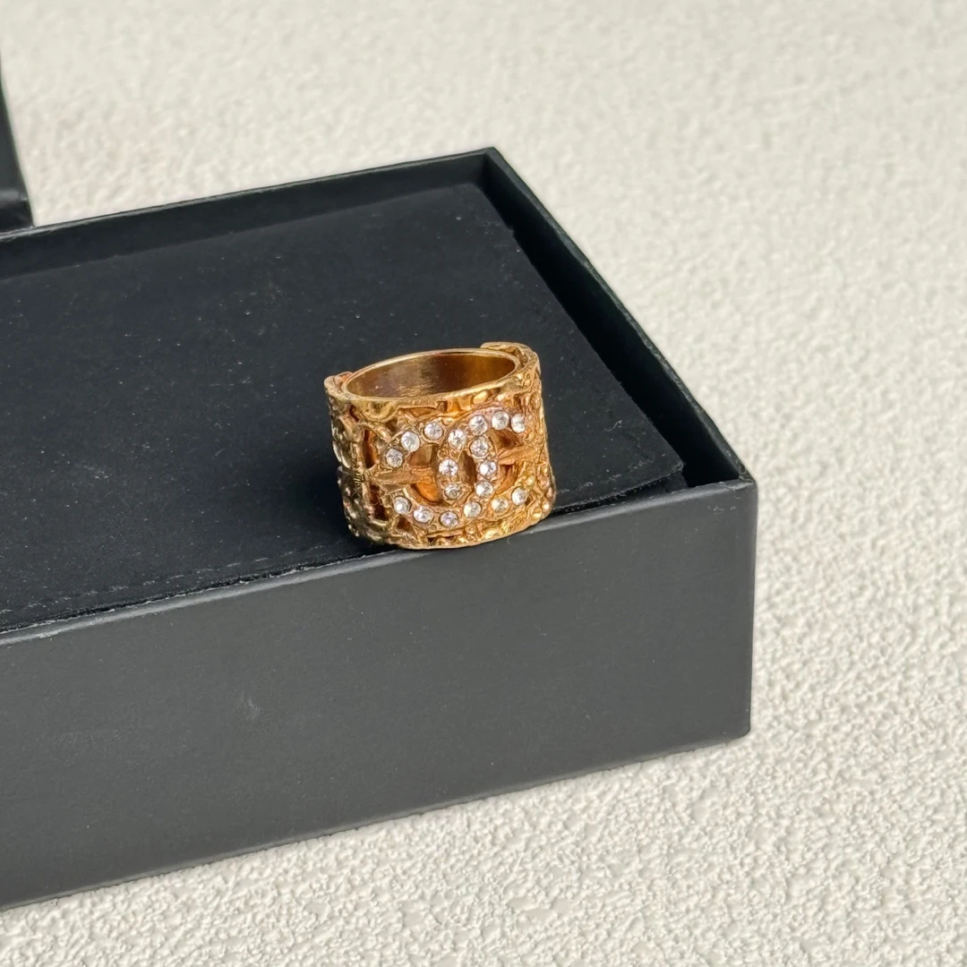 95新 Chanel/香奈儿 泡泡中古 Chanel 金色镂空雕花戒指
