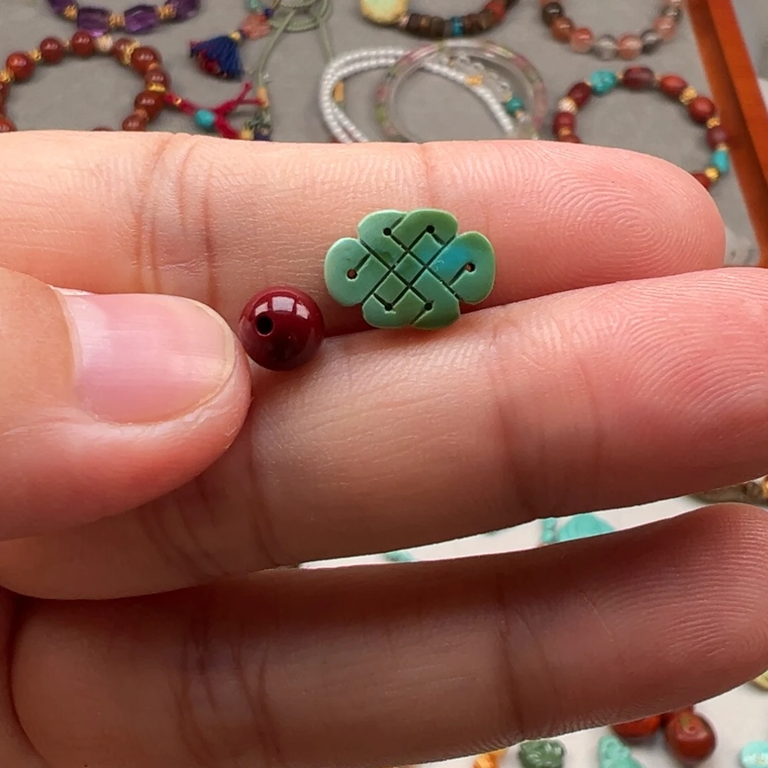 南红玛瑙未镶嵌颈饰