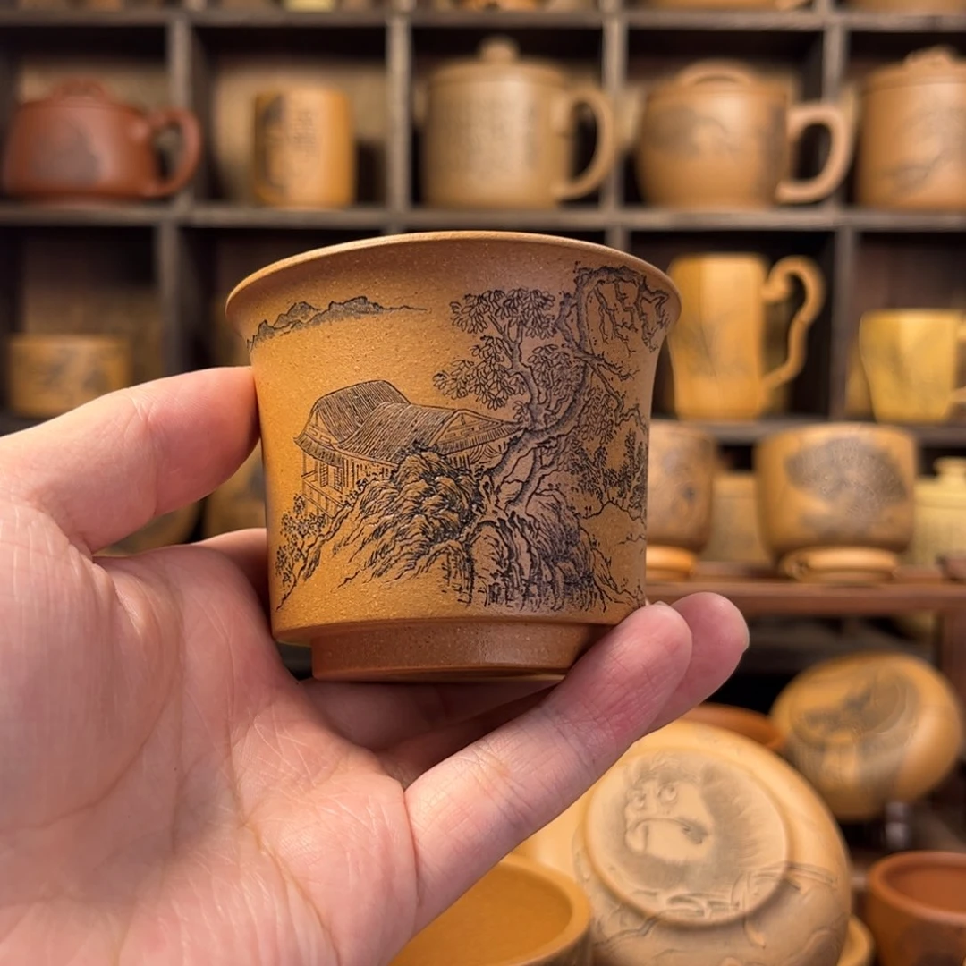 紫砂杯子银****屋微瑕疵无锦盒山水刻绘紫砂主人杯