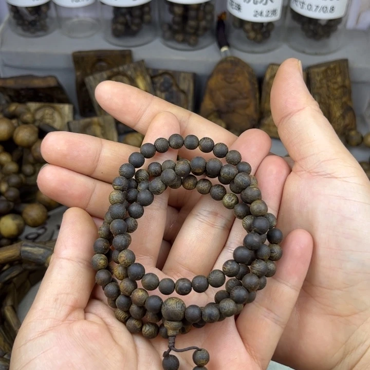 手串沉香透顶绿沉水0.6多圈18克+