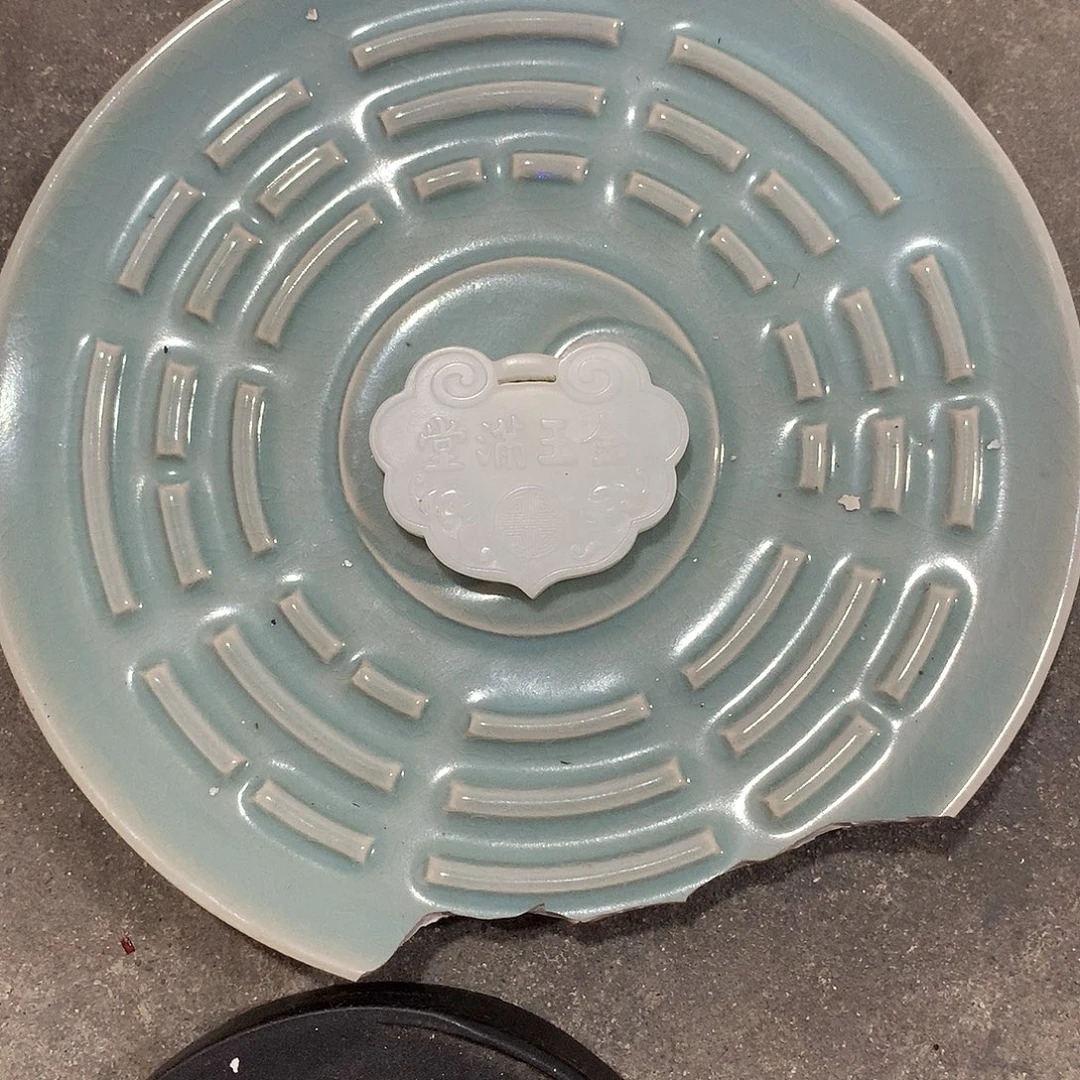 其他现代陶瓷工艺品