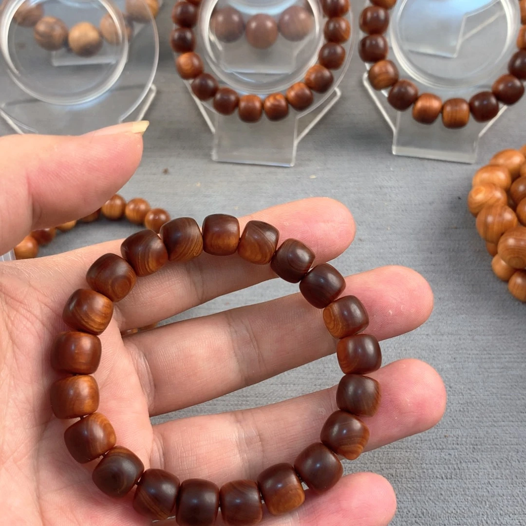 洁***g柏木（崖柏）手串/手链0910黑骨料