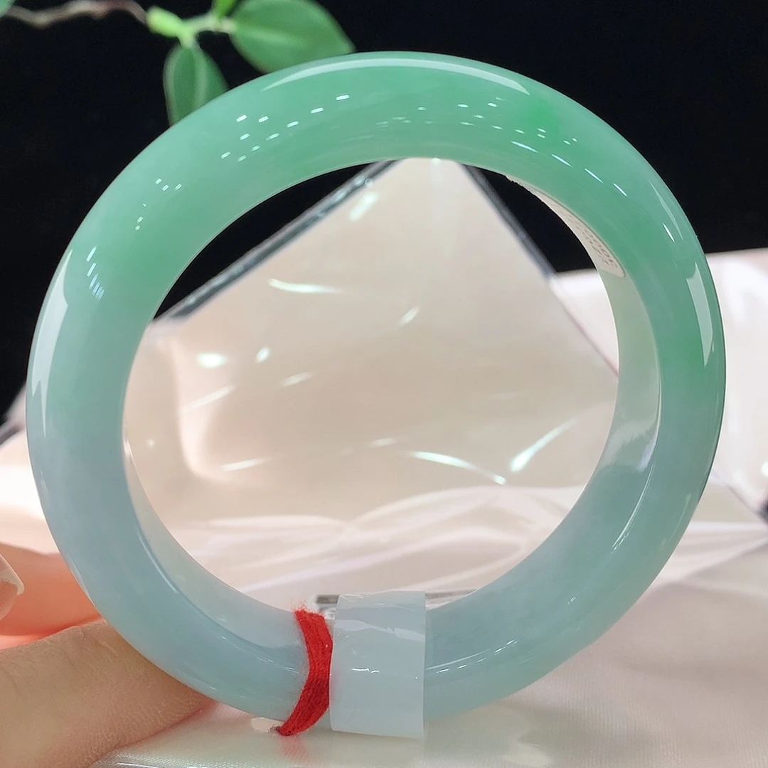 翡翠未镶嵌手镯0213