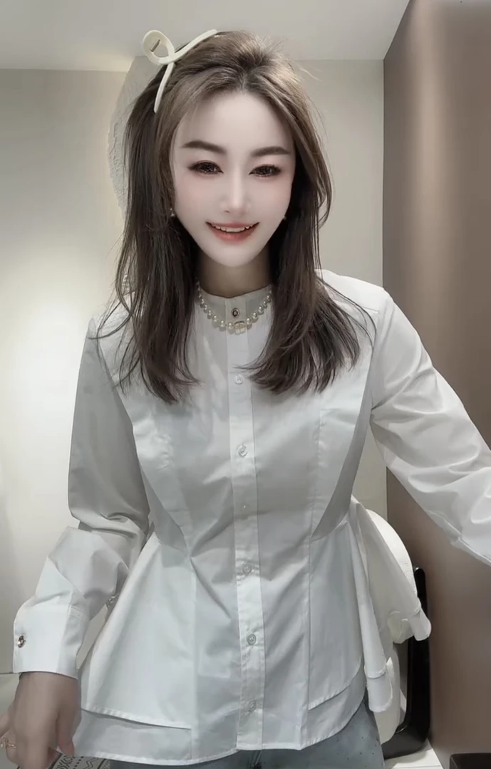 2025秋冬新款白色高级感圆领衬衫女韩系修身显瘦百搭单排扣上衣潮