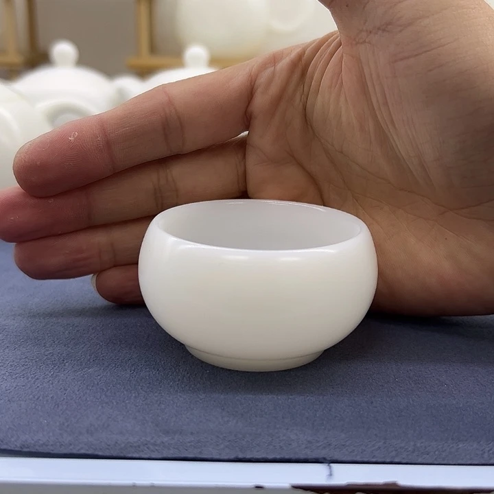 阿***鱼德化冰种玉瓷罗汉杯客杯