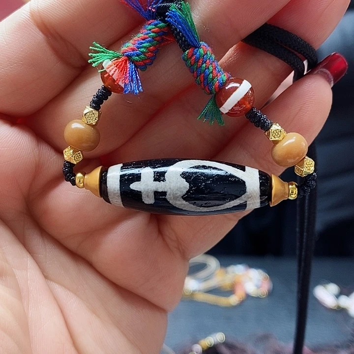 玛瑙/玉髓颈饰合金