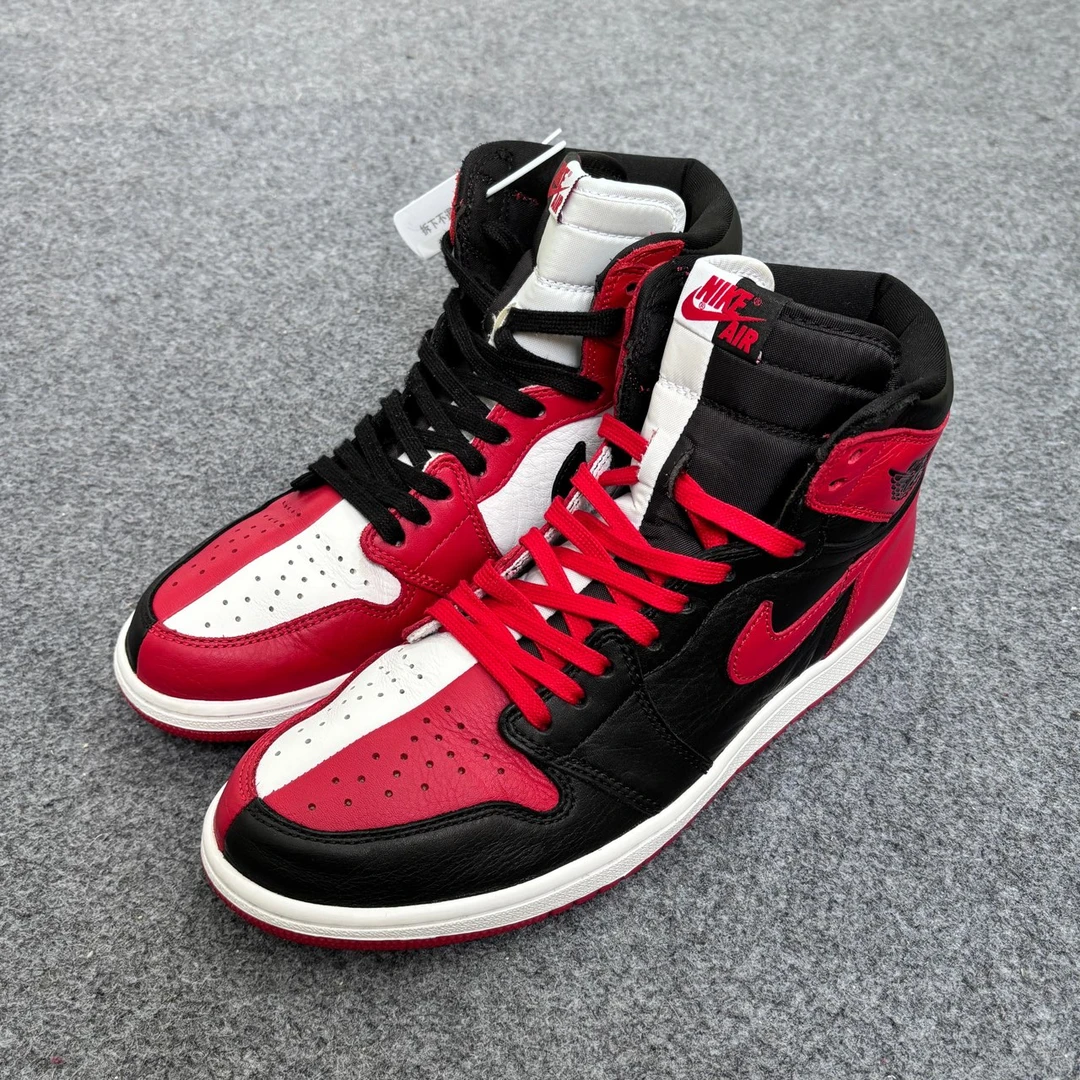 95新 MM6 1代阴阳 44.5码 XX2417