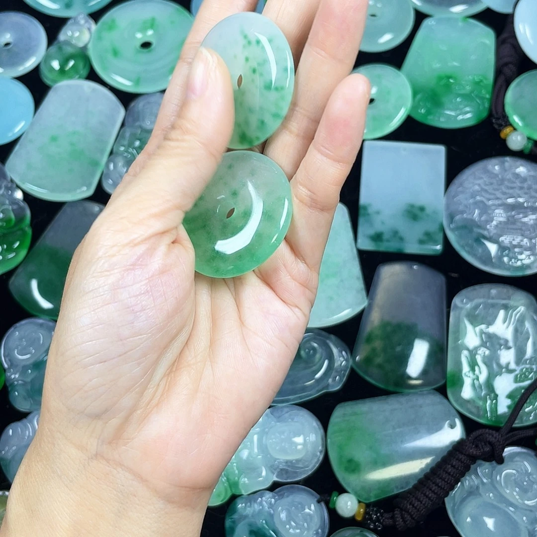 翡翠未镶嵌颈饰吊坠2