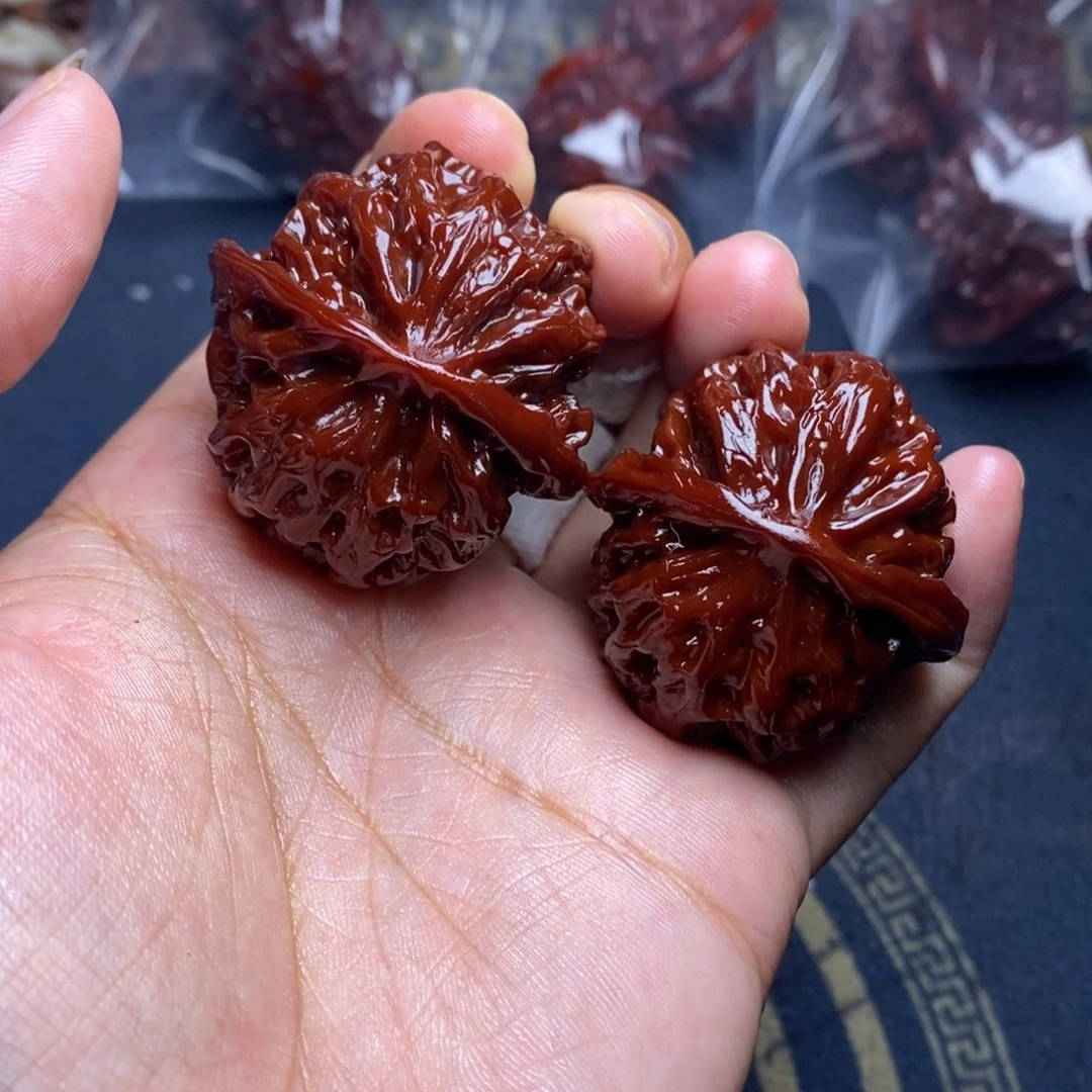 文玩核桃吊坠苹果40