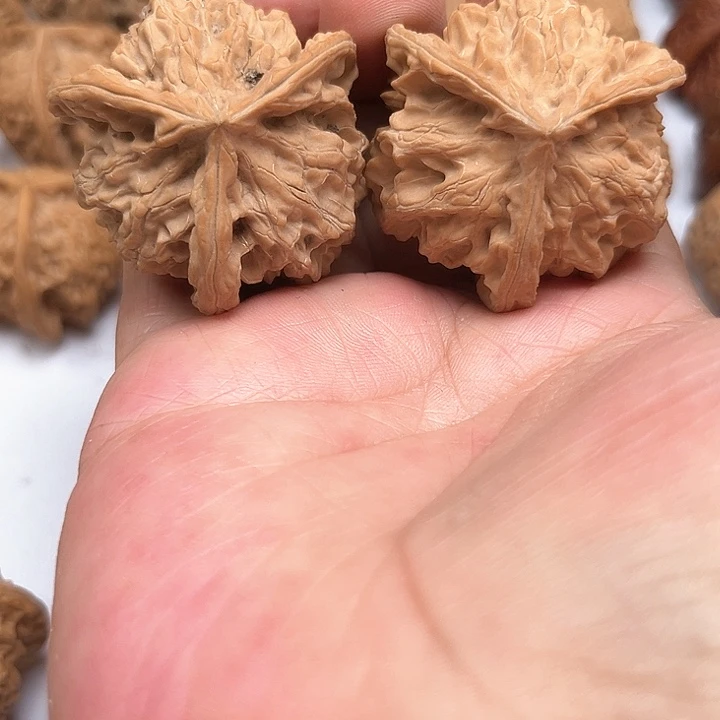 文玩核桃吊坠我想要