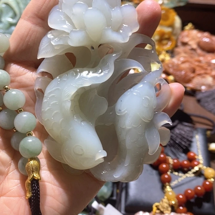 岫玉未镶嵌毛衣链