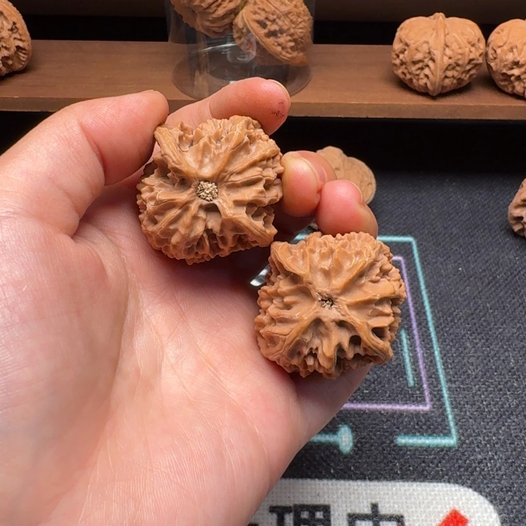 吊坠文玩核桃37苹果园