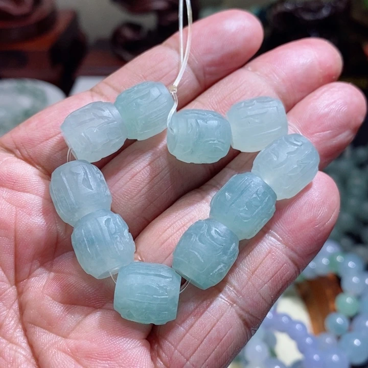 未镶嵌定制翡翠翡翠六字真言