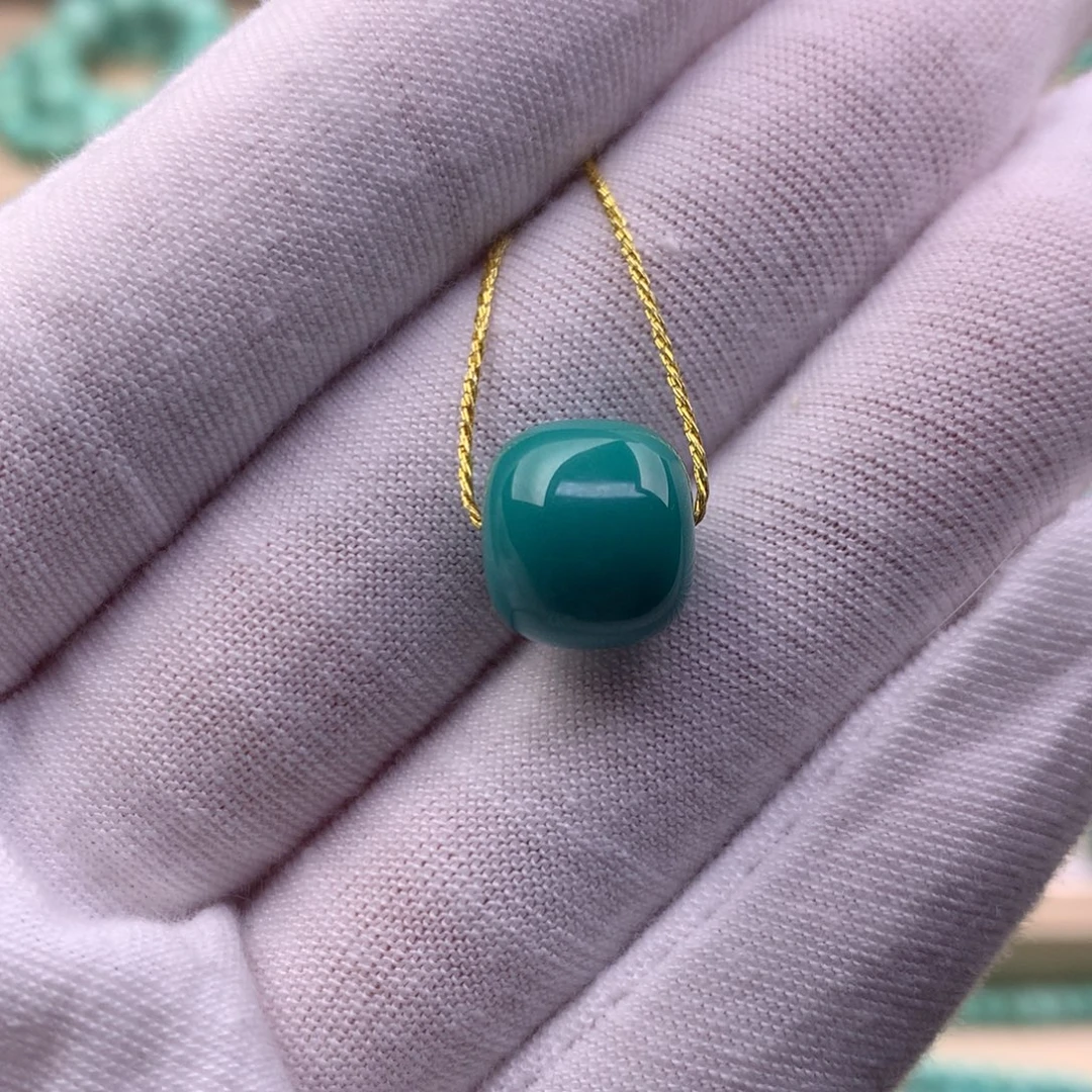 绿松石未镶嵌珠宝奇石11.3*10.2